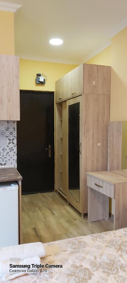 Студия Радуга У Моря Колхида Batumi Exterior foto